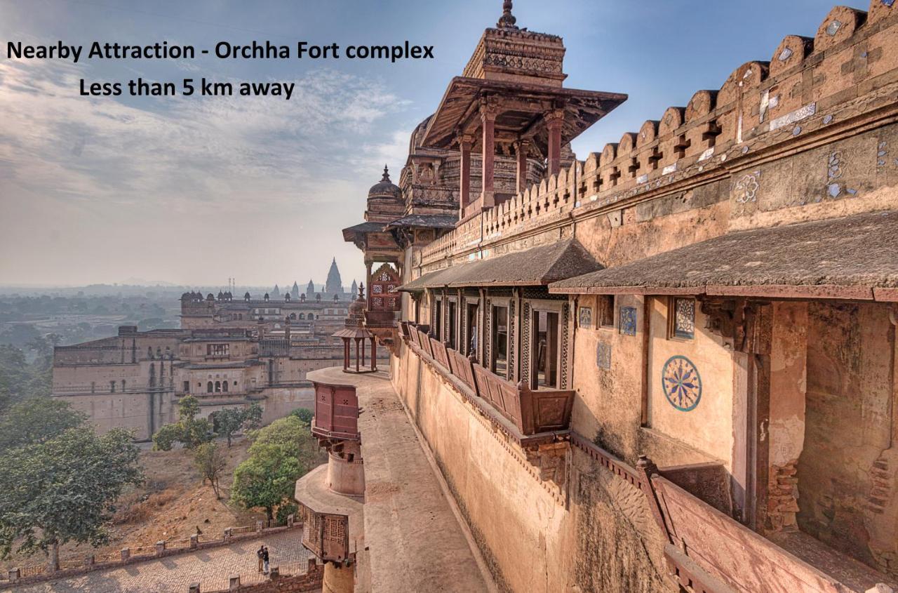 Oyo 23367 Farmsgreen Resort And Restaurant Orchha Exterior foto